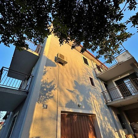 Apartments Katarina Malinska Esterno foto