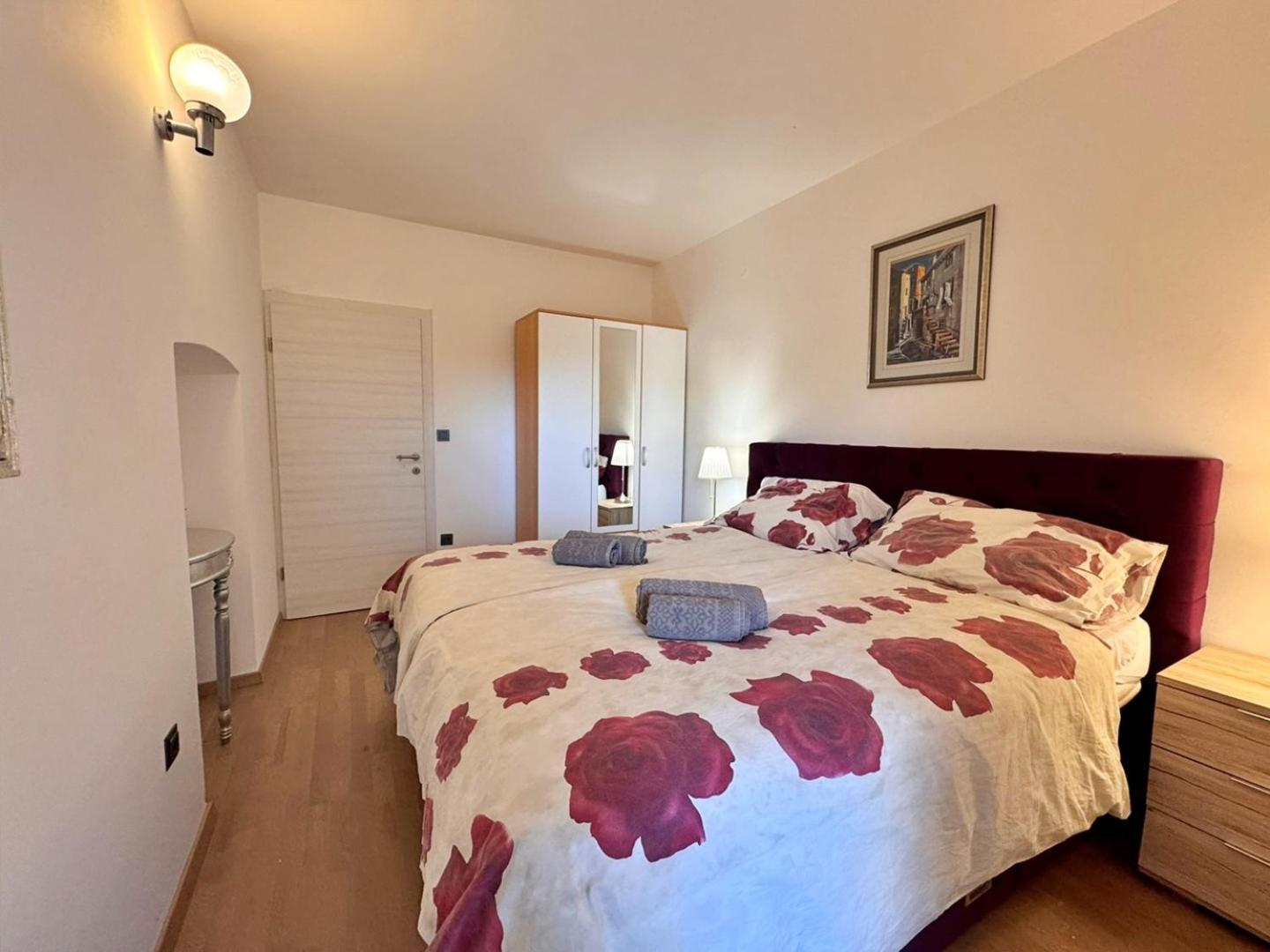 Apartments Katarina Malinska Esterno foto