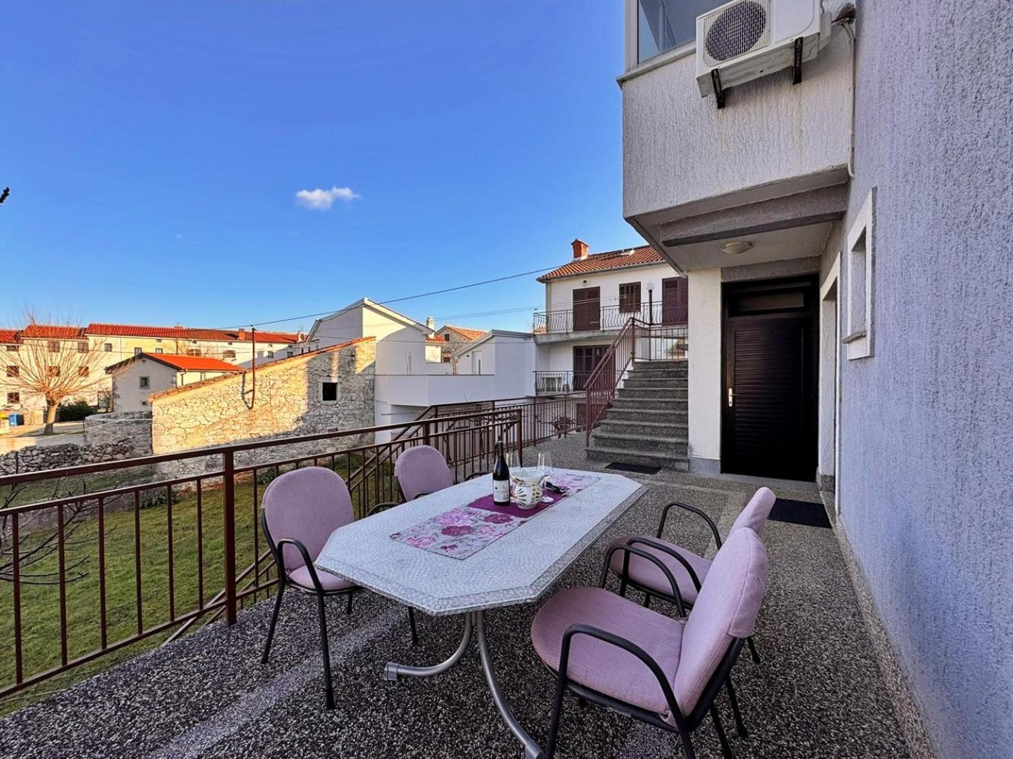 Apartments Katarina Malinska Esterno foto